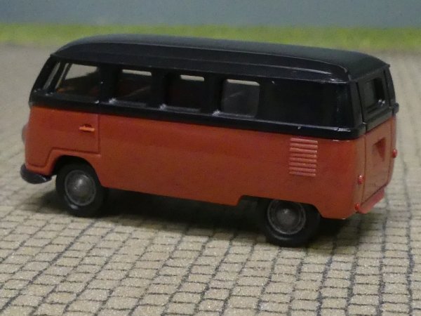 1/87 Brekina VW T1a schwarz/siegellackrot Kasten 1950, 31035