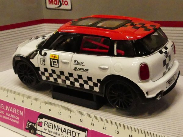 1/24 Maisto Mini Countryman weiß/rot 31367