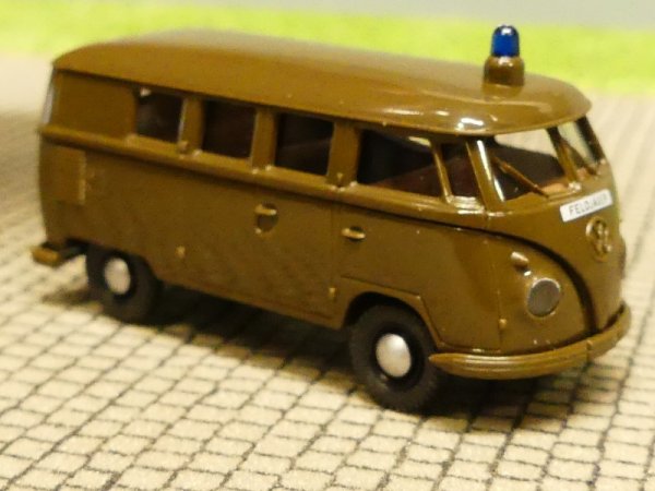 1/87 Brekina # 0235 VW T1 b Feldjäger Bus 3163