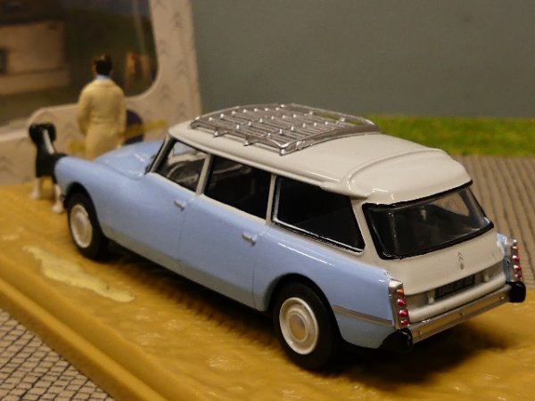 1/43 Citroen ID 19 break veterinaire