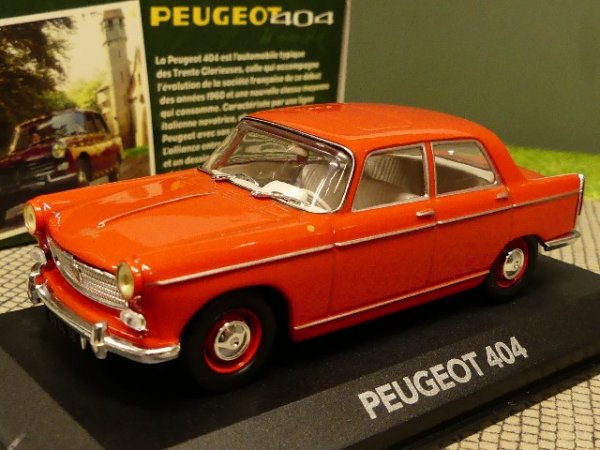 1/43 Peugeot 404 rot