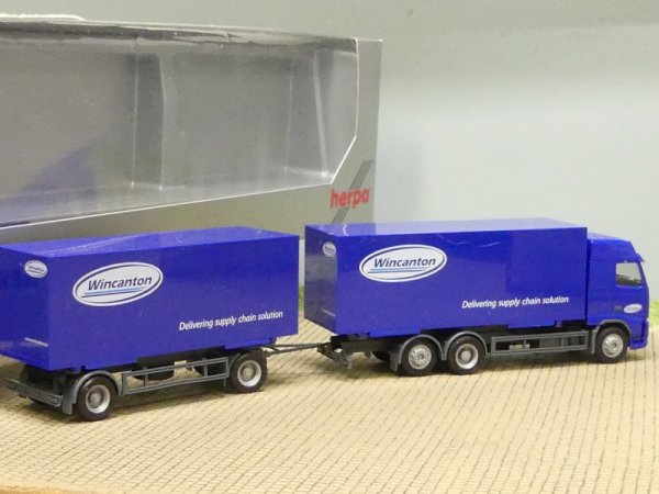 1/87 Herpa Volvo FH Wincanton Wechselkoffer-Hängerzug