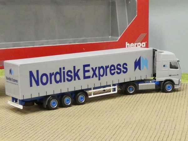1/87 Herpa Volvo GL XL Nordisk Express Gardinenplanen-Sattelzug 150613