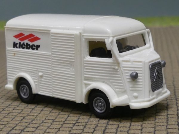 1/87 Busch Citroen HY Kleber Praline