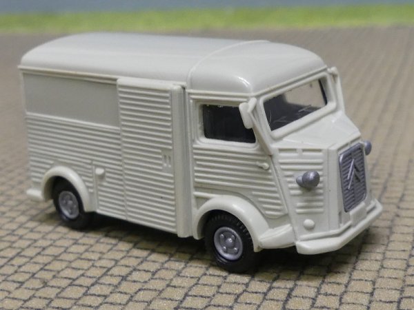 1/87 Busch Citroen HY hellgrau Praline