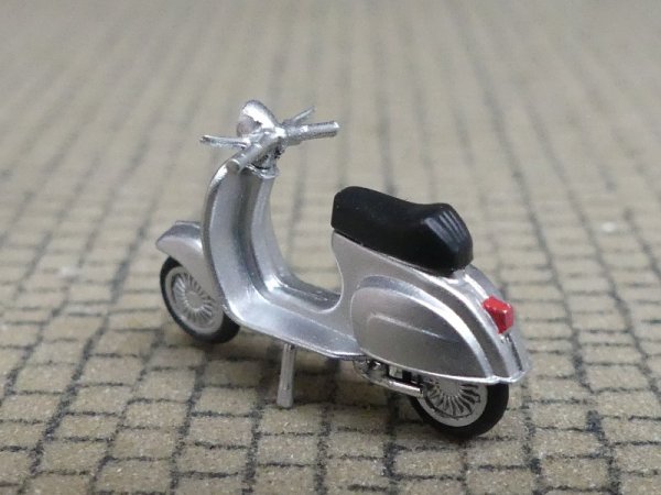 1/87 Herpa Vespa 50R silber 053143