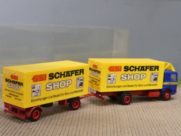 1/87 Herpa MAN F80 Schäfer Shop Koffer-Hängerzug