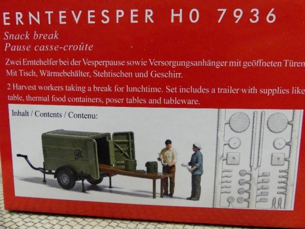 Busch Erntevesper Versorgungsanhänger + Zubehör 7936