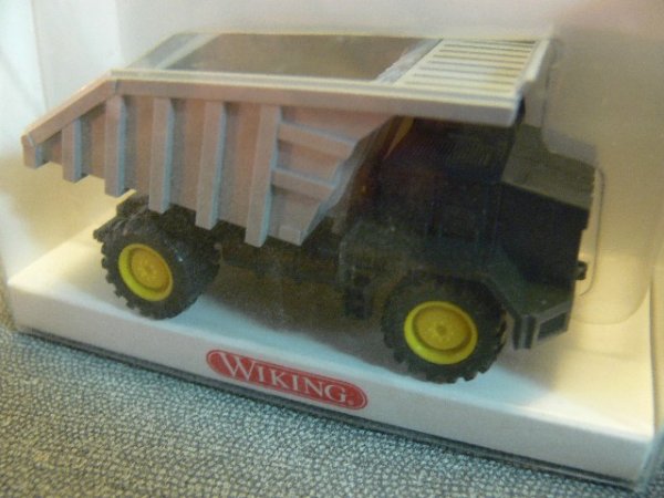 1/87 Wiking Kaelble Kipper 866 01 B