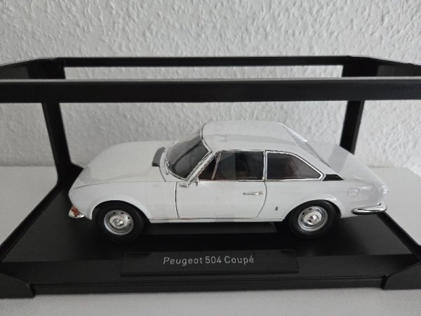 1/18 Norev Peugeot 504 Coupe 1969 Arosa White 184825