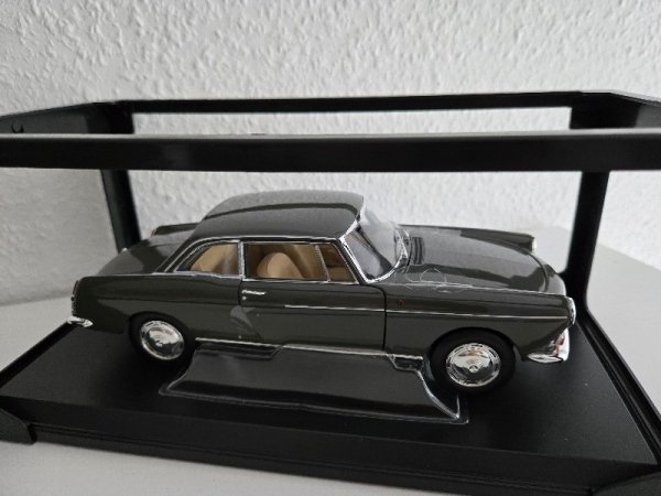 1/18 Norev Peugeot 404 Coupe 1967 Graphite Grey 184834