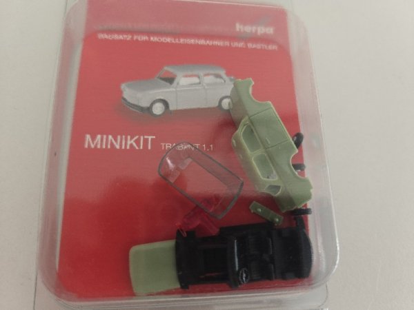 1/87 Herpa Minikit Trabant 1.1 grün 012843