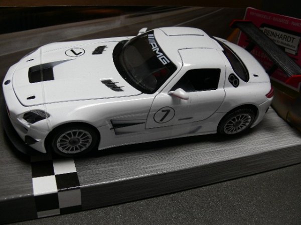 1/24 Motor Max MB SLS AMG GT3 weiß #7