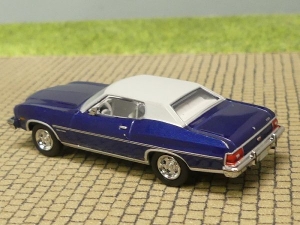 1/87 Brekina Ford Gran Torino dunkelblau metallic, Dach hellgrau 19731