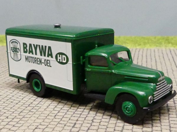 1/87 Brekina Ford FK 3500 Koffer BayWa Motoren Oel 94906