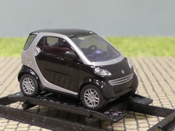 1/87 Busch Smart schwarz/silber