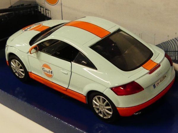1/24 Motor Max Audi TT Coupe Gulf Series 79645