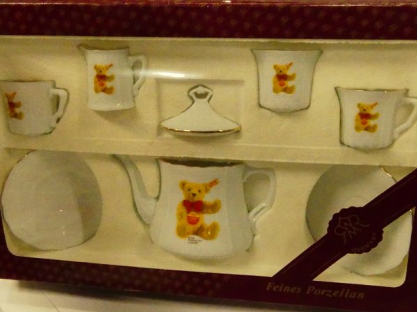 Steiff Porzellan Service in Reuter Verpackung Kaffee Service BARONESSE 99.535-0 GERMANY