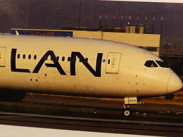 1/200 Herpa LAN Airlines Boeing 787-9 Dreamliner 557405 SONDERPREIS 49,99 €