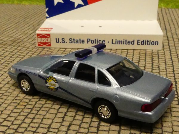 1/87 Busch Ford Crown Victoria State Police Kentucky USA 49082