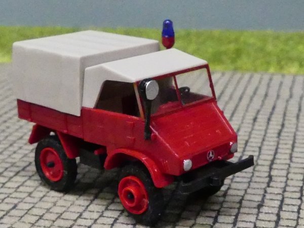 1/87 Epoche Unimog 411 Feuerwehr mit Plane 11025