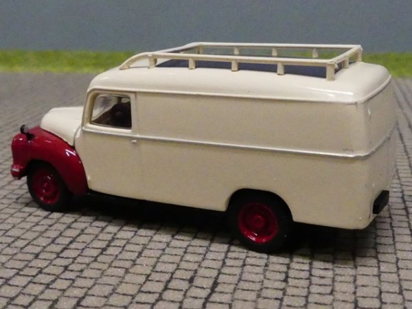 1/87 Brekina Hanomag L 28 Kasten elfenbein/rot 58152