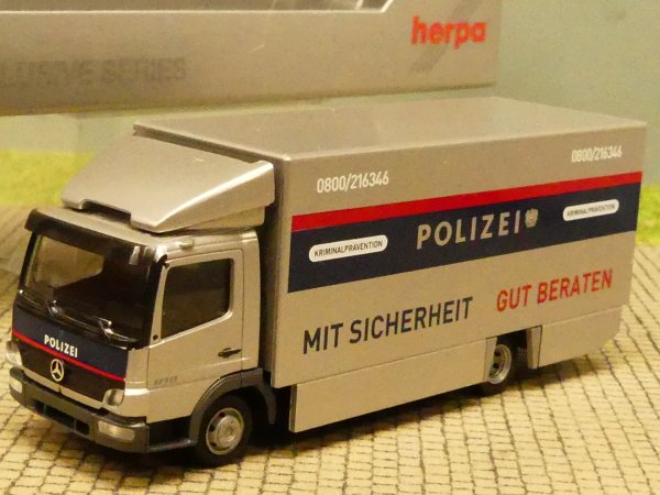 1/87 Herpa MB Atego 04 Polizei Österreich 906586
