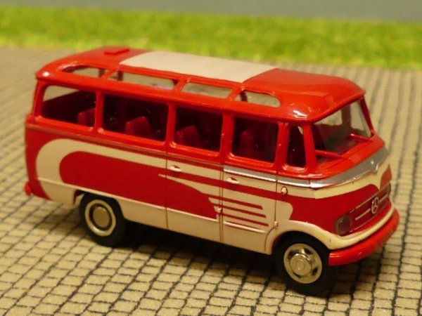 1/87 Brekina MB 319 rot mit beigen Zierstreifen 3614