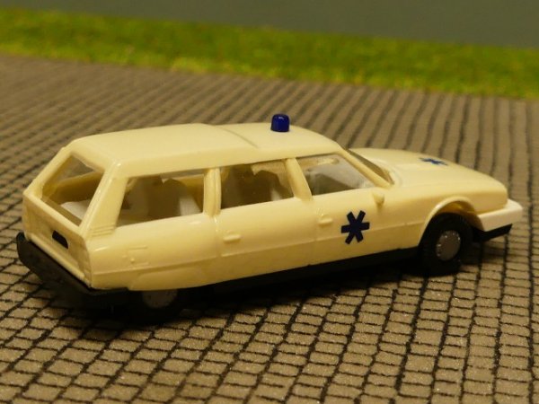 1/87 Busch Praline Citroen CX Ambulance