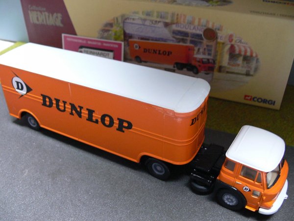 1/50 Corgi Renault JL20 mit Fruehauf Anhänger Dunlop EX70904