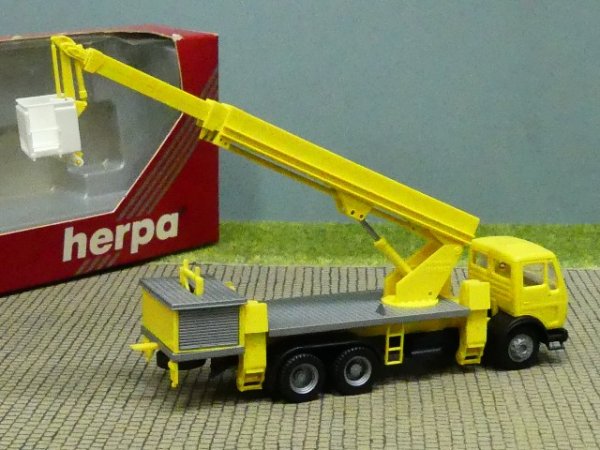 1/87 Herpa MB SK Ruthmann Steiger Teleskopkranwagen 806066