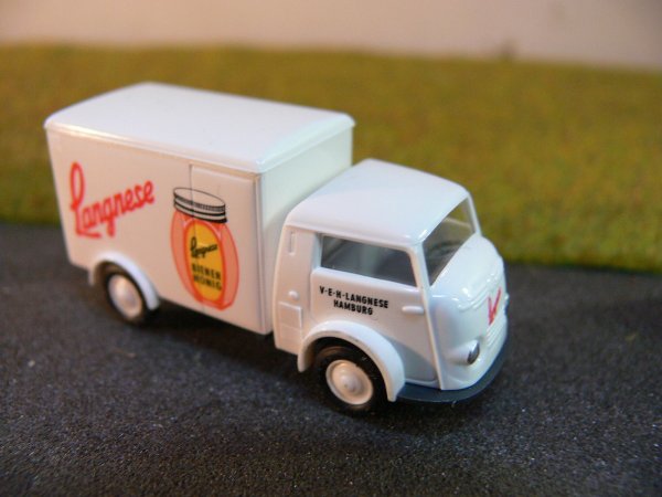 1/87 Epoche Matador 1400 Koffer Langnese Honig 09507