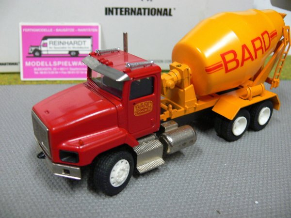 1/50 Conrad Betonmischer International BARD 6444