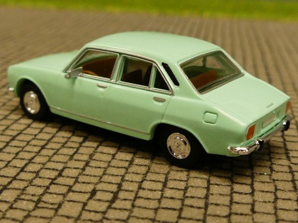1/87 Brekina Peugeot 504 hellgrün 29111