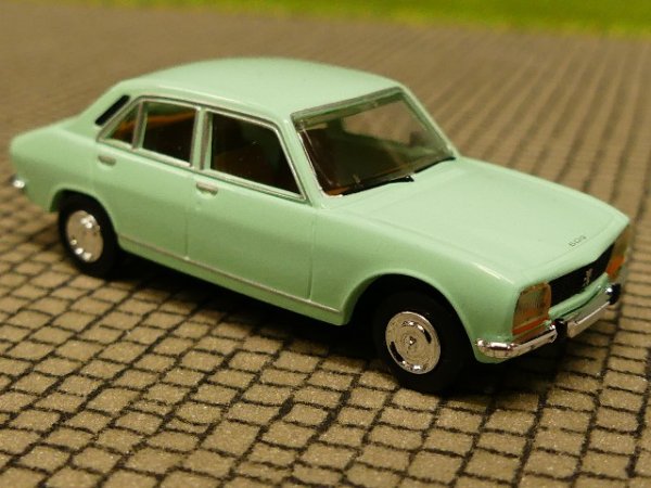 1/87 Brekina Peugeot 504 hellgrün 29111