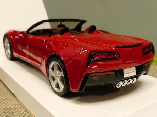 1/24 Maisto Corvette Stingray Convertible rot 31501