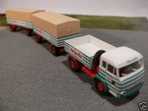 1/87 Brekina Magirus Pluto Naturella Zugmaschine + 2 Anhänger 83213
