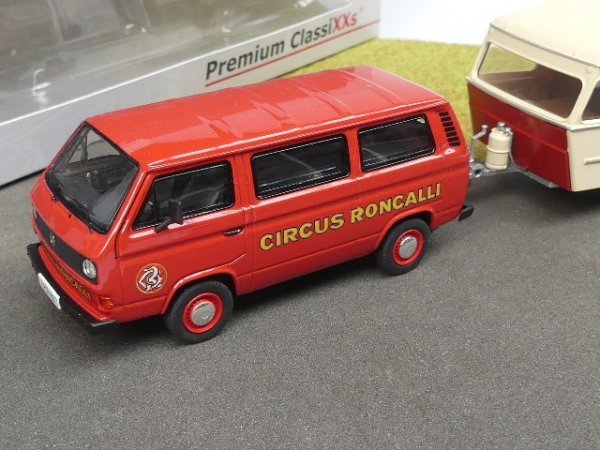 1/43 Premium Classixxs VW T3 a Bus/Wohnanhänger Circus Roncalli 11459