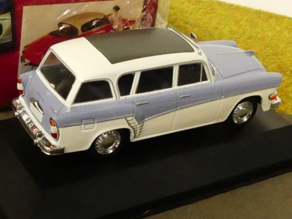 1/43 Atlas DDR Auto Kollektion Sachsenring P 240 Kombi hellblau weiß 7230 039