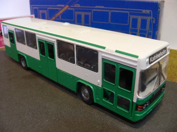 1/50 NZG Scania CN113 Stadtbus weiß/grün 293-3