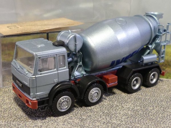1/87 Herpa IVECO Turbo Betonmischer 4achs eisblau IAA87 #784