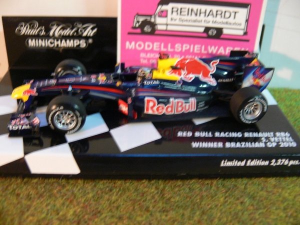 1/43 Minichamps Renault RB6 Red Bull Racing S. Vettel Winner Brazilian GP 2010 410100205