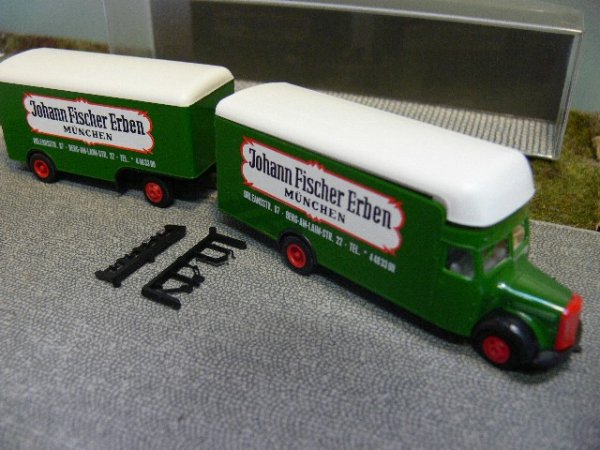 1/87 Herpa Albedo MB 311 J.Fischer Erben München Koffer-HZ