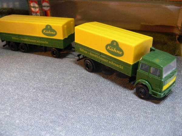 1/87 Herpa Iveco Turbo Kühne Planen-Hängerzug E