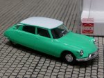 1/87 Busch Citroen DS 19 grün weiß 48020