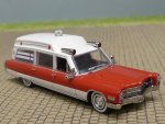 1/87 Brekina Cadillac Miller Meteor Ambulance, weiß/rot 19776