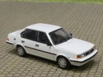 1/87 PCX Volvo 340 weiss 1985, 870821
