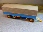 1/87 Brekina 3achs Anhänger Im Auftrag der DB blau Chassis gelb