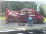 1/43 Altaya Peugeot 203 mit Reifenpanne