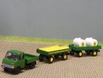 1/87 Brekina Hanomag Enser BP mit 2 Anhängern und Beladung